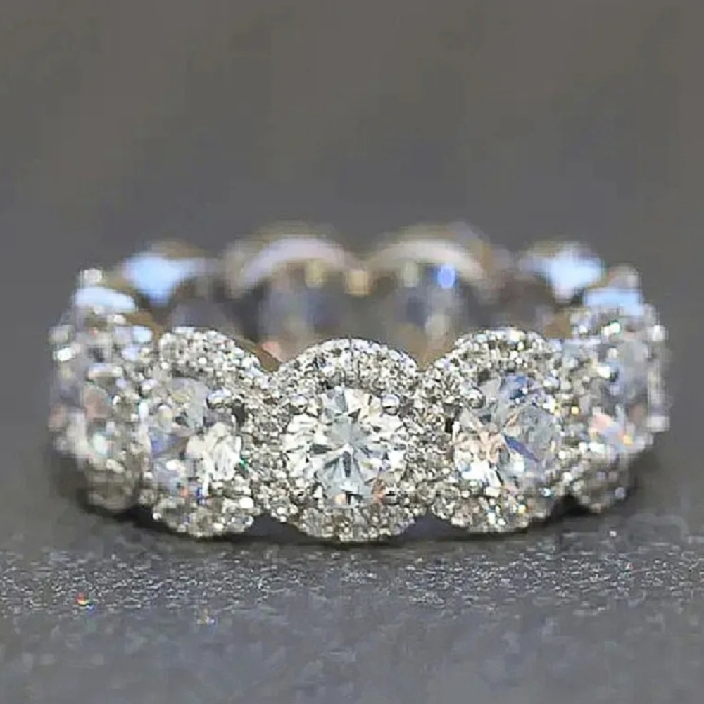 Stunning Diamond Engagement Band